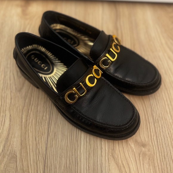 Gucci Shoes - Authentic Gucci Cara Logo Loafers